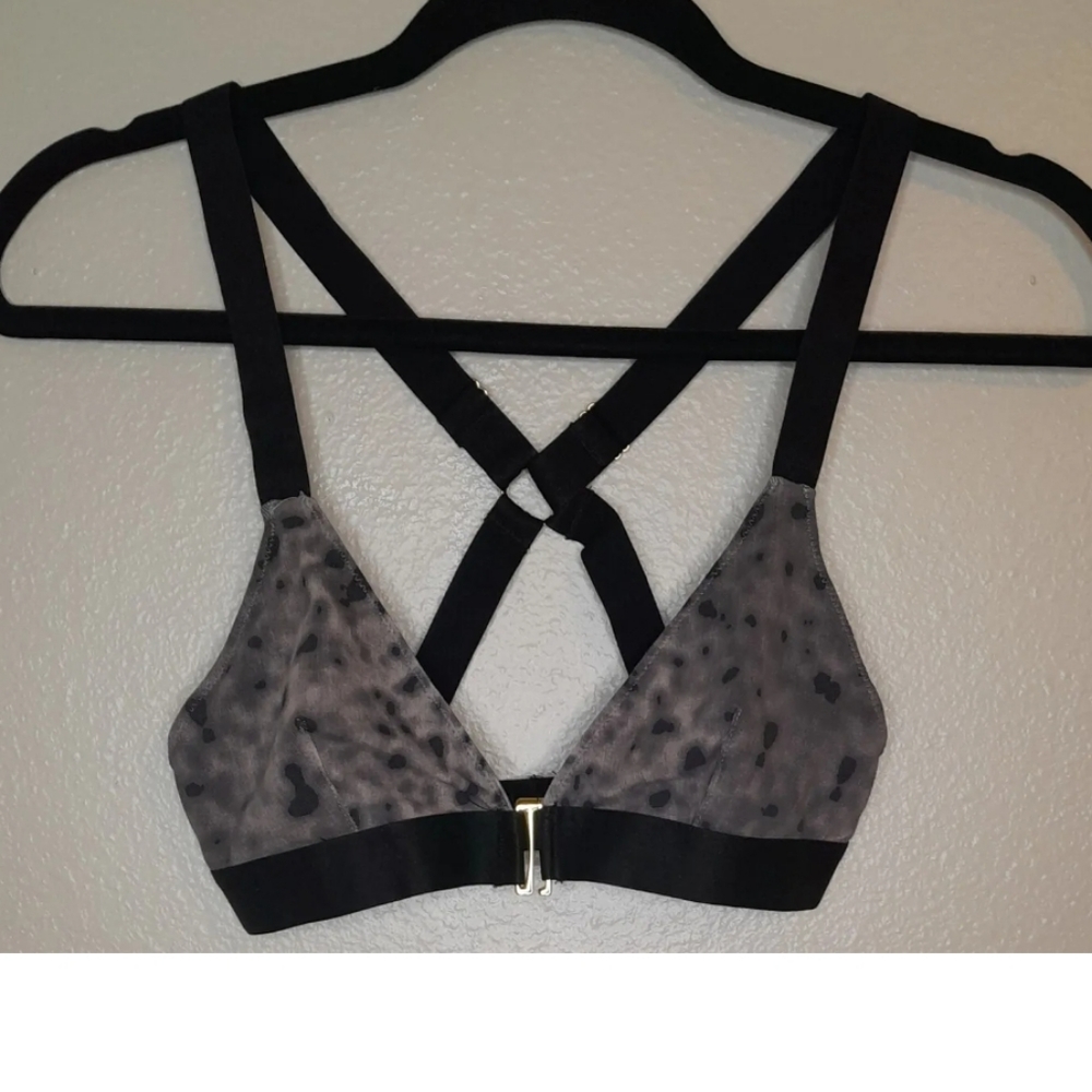 Relique Women's Bra Size Small  New Without Tag